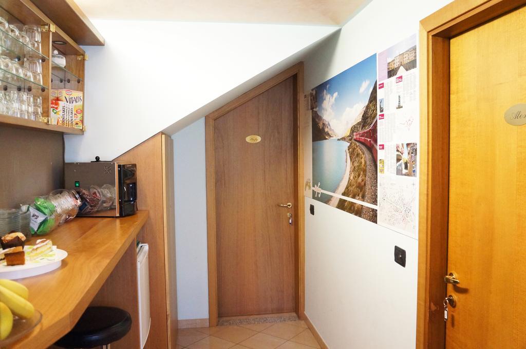 B&B Stephany Tirano Exteriör bild
