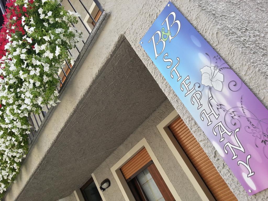 B&B Stephany Tirano Exteriör bild