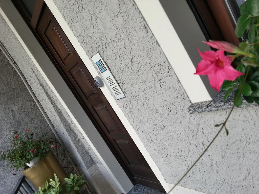 B&B Stephany Tirano Exteriör bild